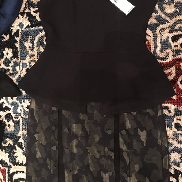 BCBG Runway Camo skirt - Picture 2 of 8
